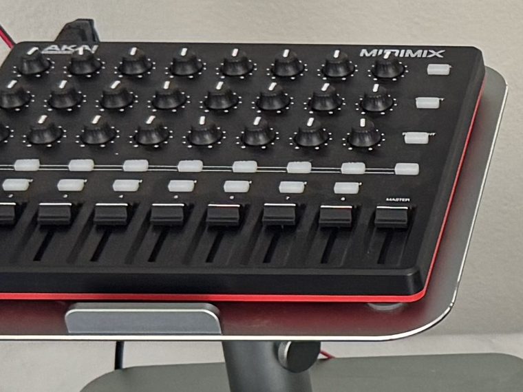 Akai MIDImix